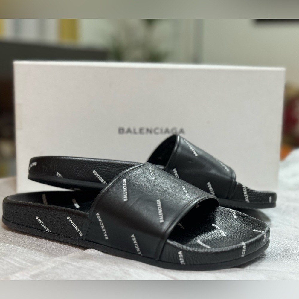 Balenciaga Slippers